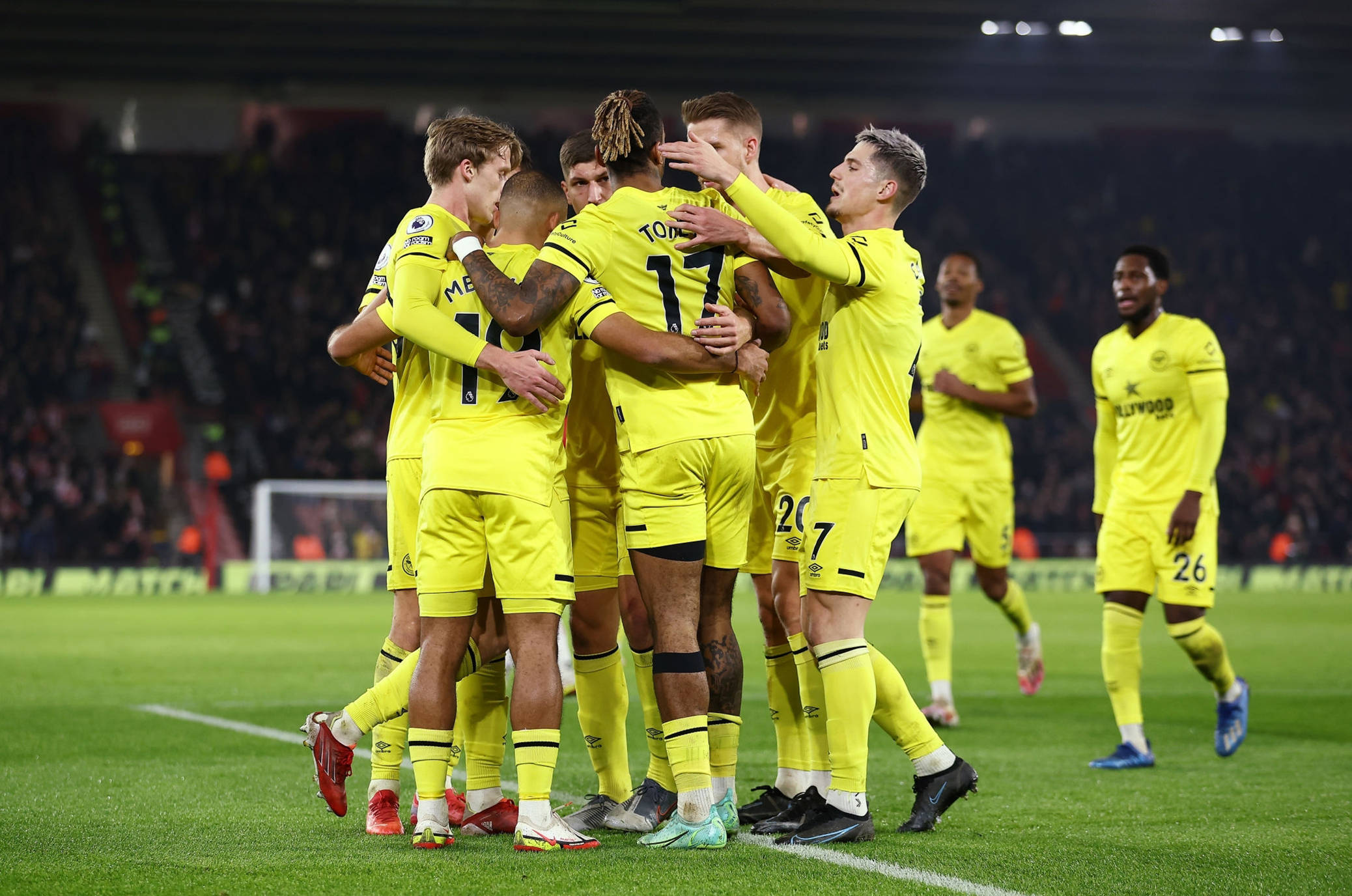 优雅而凌厉 优雅而凌厉